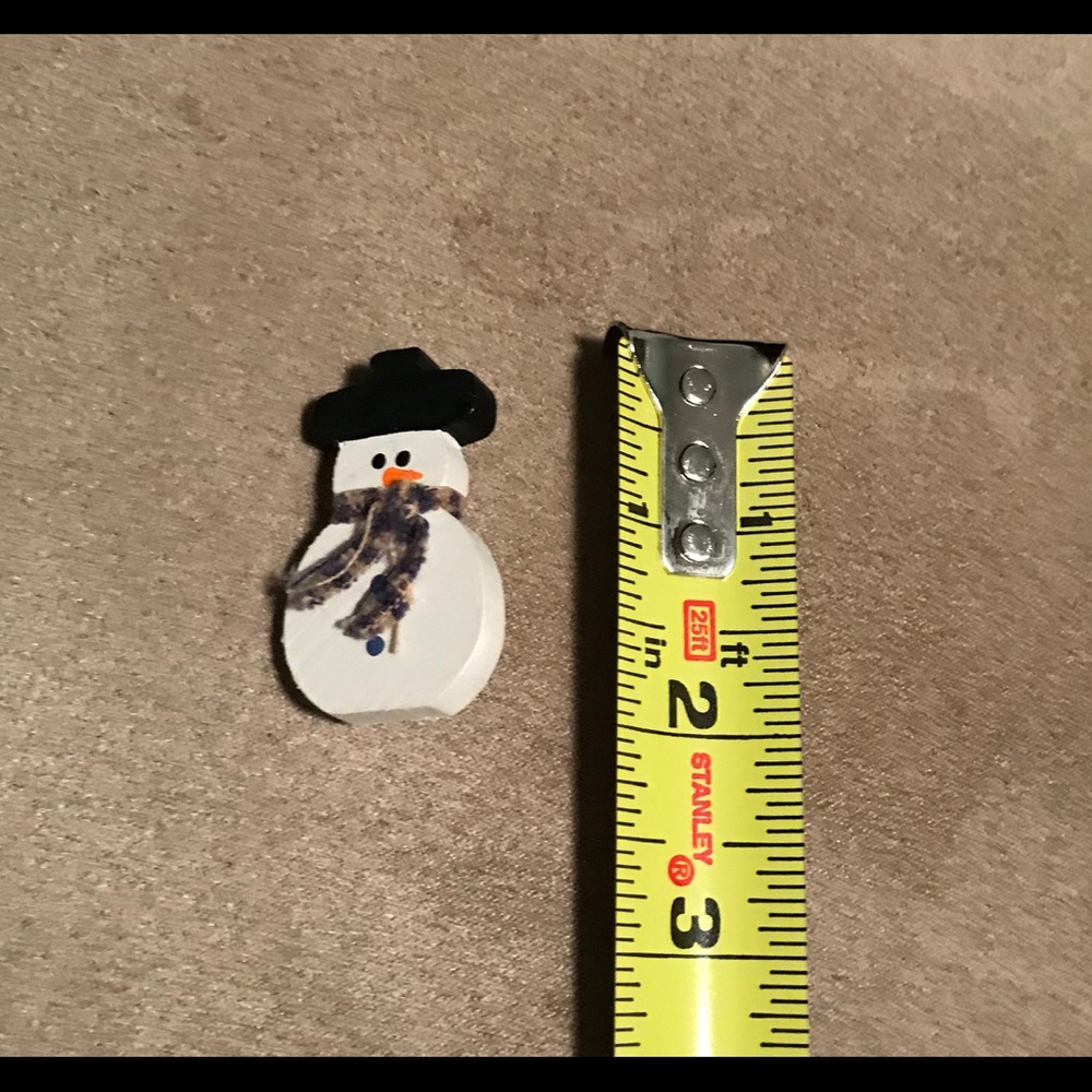 Cute wooden snowman pin